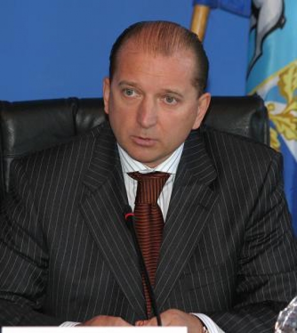 В Самаре принят законопроект об отмене льгот экс-губернаторам