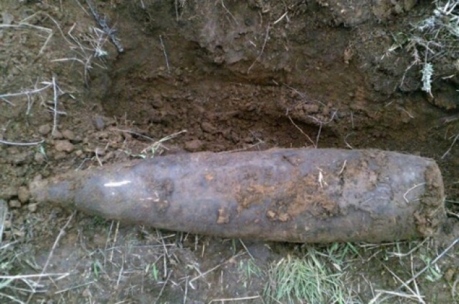 Самарские коммунальщики при замене канализации нашли снаряд
